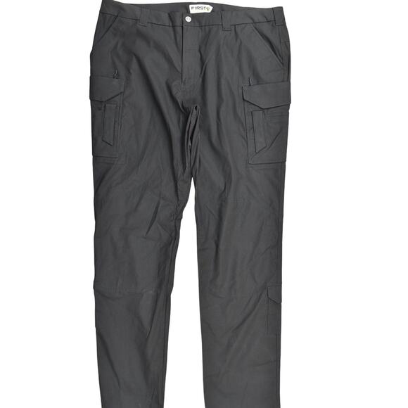 First Tactical Men's Black Cargo Pants Straight Size 46x39 Cotton Zip Solid - Picture 1 of 6